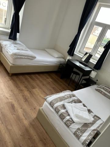 Gostilna In Apartmaji Zlati Lev - מריבור מראה חיצוני תמונה